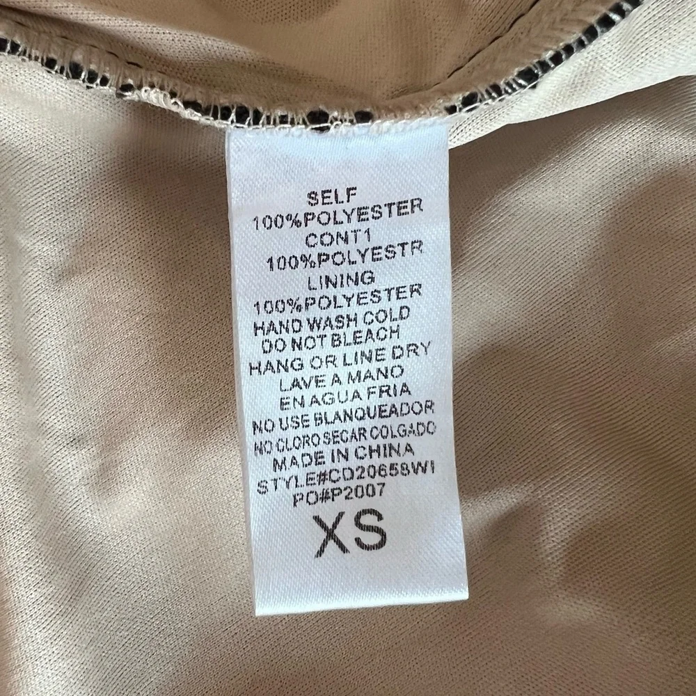 🏷️ SOLD Black & Nude Lace Cutout Mini Dress - Picture 9 of 10